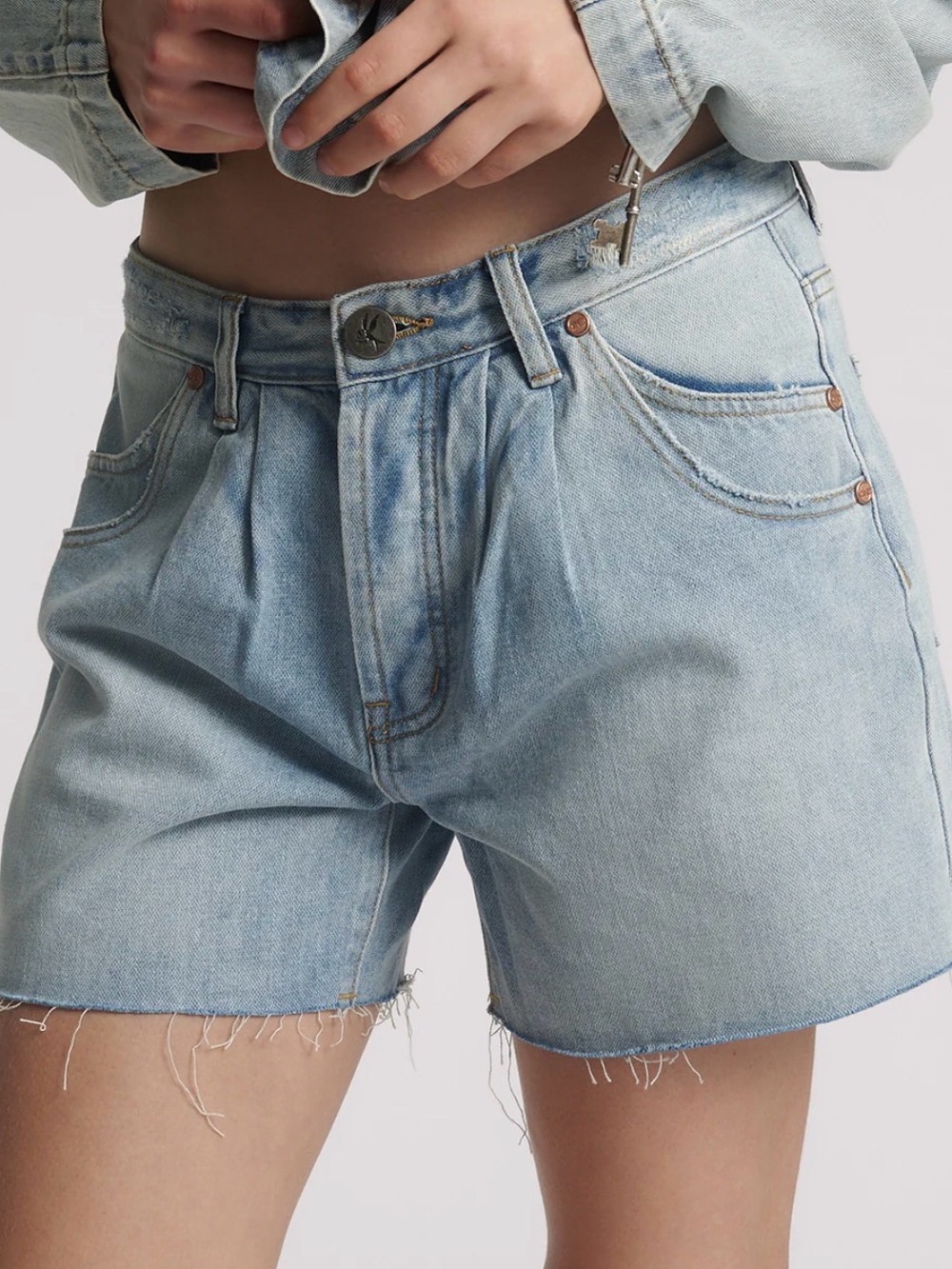 One Teaspoon Shakers Low Waist Super Relaxed Denim Shorts 28 Hendrixe Faded Blue